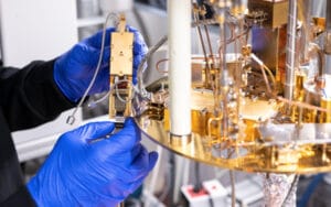 IBM et Lockheed Martin créent un pôle d&rsquo;innovation quantique à l&rsquo;ETH Zurich, autour du premier ordinateur quantique IBM de Suisse