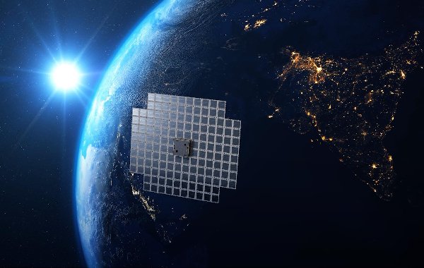 AST SpaceMobile a lancé ses  premiers satellites commerciaux pour smartphones standards