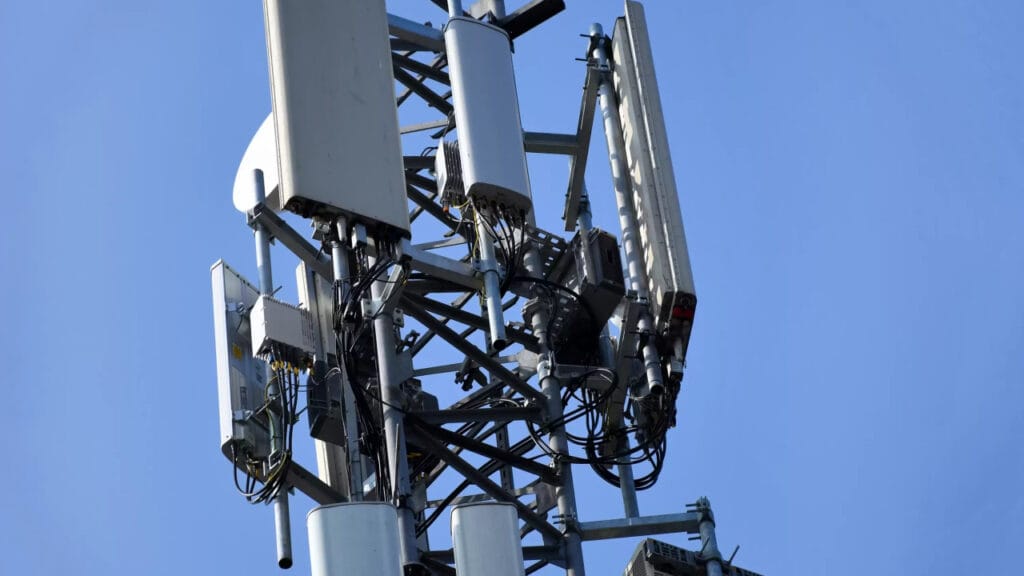 Towerlink Cellnex vend ses datacenters en France à Vauban Infra Fibre – DCmag