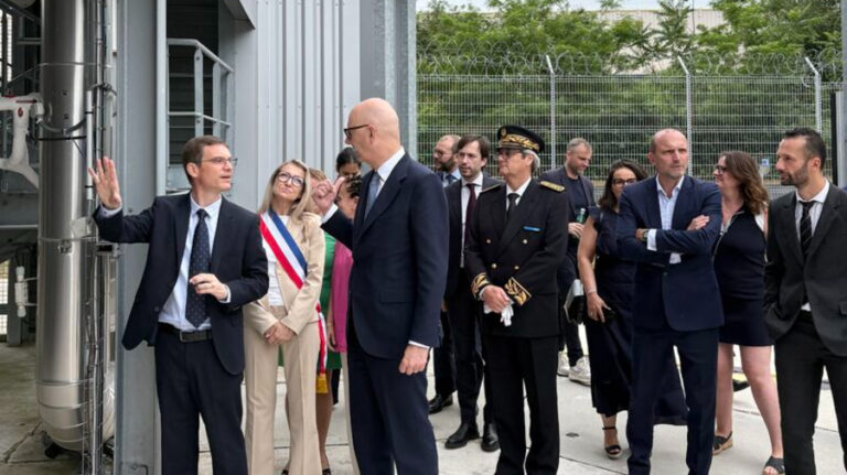 Thésée Datacenters a reçu le ministre Roland Lescure et porté la voix de la souveraineté numérique