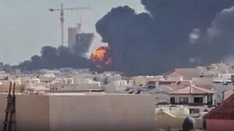 Des frappes iraniennes sur deux data centers AWS à Bahreïn corroborées par des images satellite