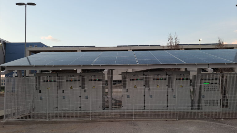 Socomec franchit le cap des 500 systèmes de stockage d’énergie par batterie (BESS) vendus dans le monde