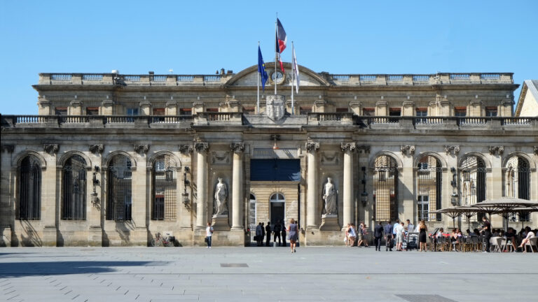Pourquoi le projet BXIA à Bordeaux ne se fait pas ?