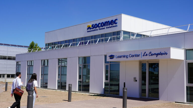 À Benfeld (Alsace), SOCOMEC investit 4 millions d’euros dans un Learning Center pour former, transmettre et préparer l’avenir